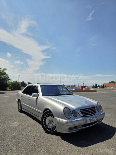 Mercedes E 320-2