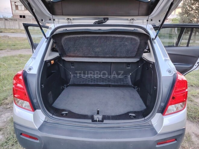 Chevrolet Trax-12