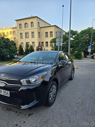 Kia Rio-2