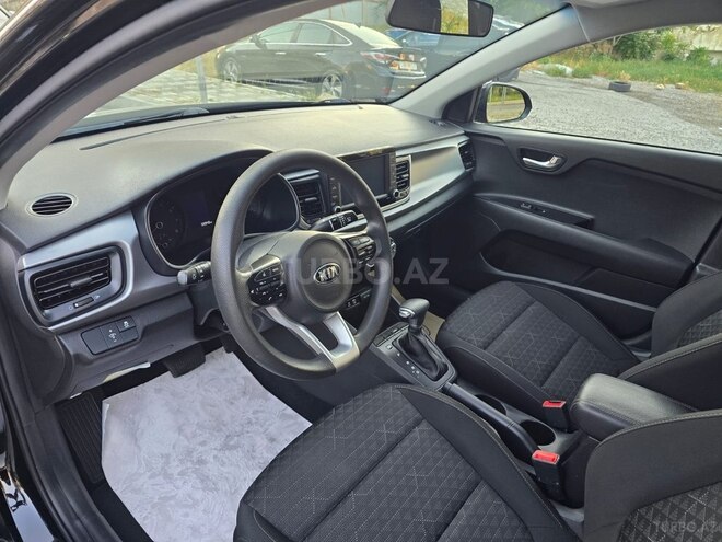 Kia Rio-15