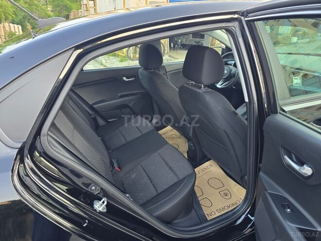 Kia Rio-9