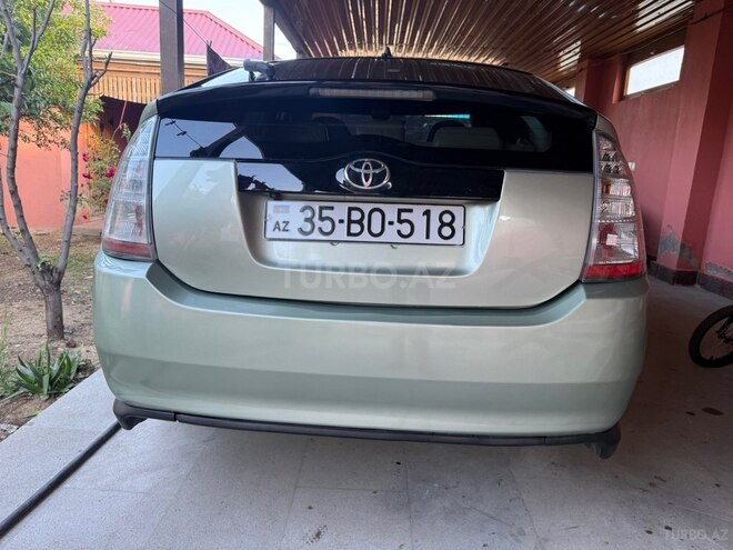 Toyota Prius-3