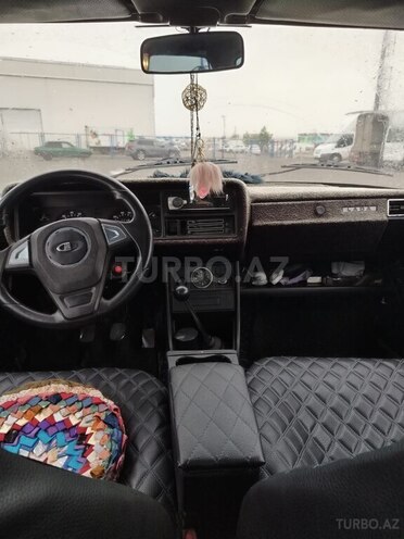 LADA (VAZ) 2107-2