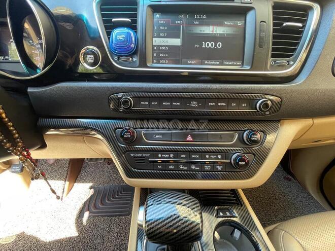 Kia Carnival-9