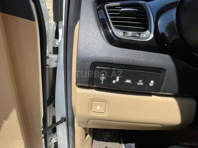 Kia Carnival-7