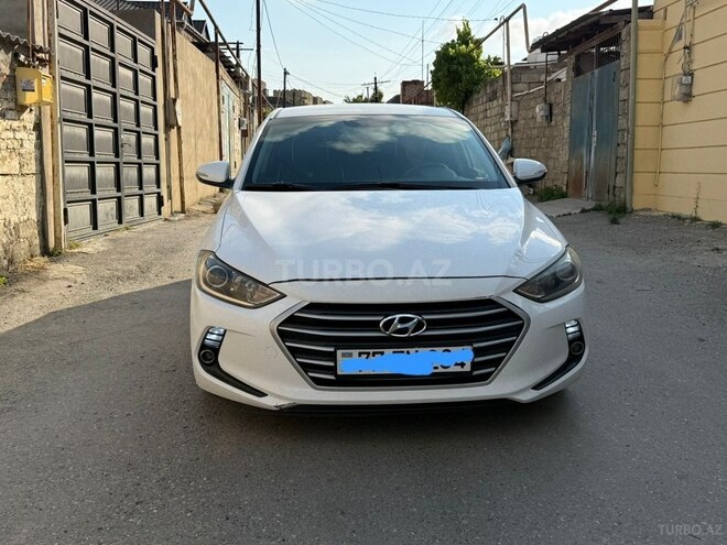 Hyundai Avante-1