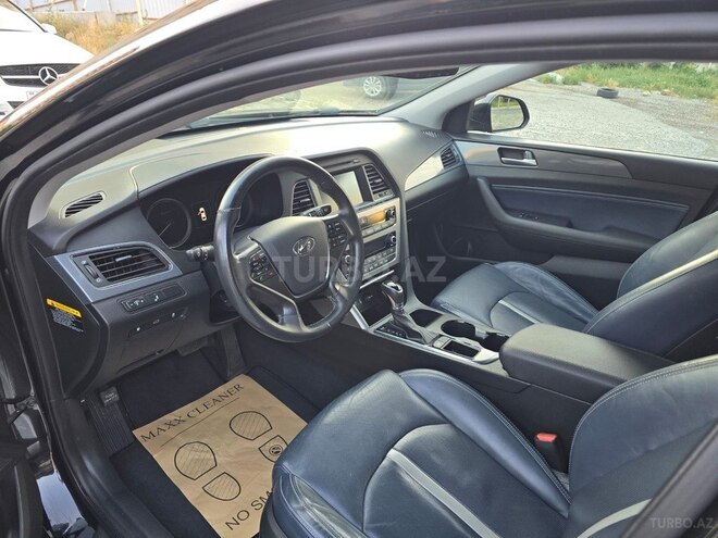 Hyundai Sonata-5