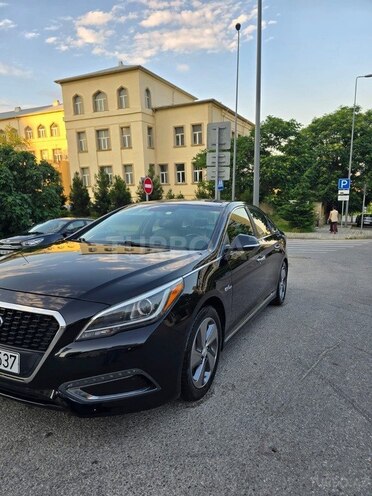 Hyundai Sonata-6
