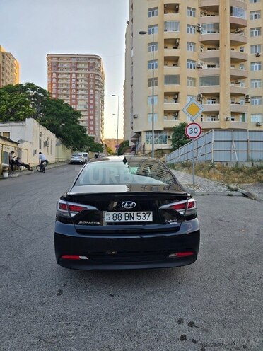 Hyundai Sonata-3