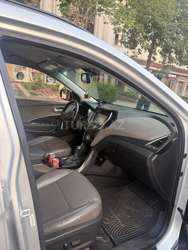 Hyundai Santa Fe-8