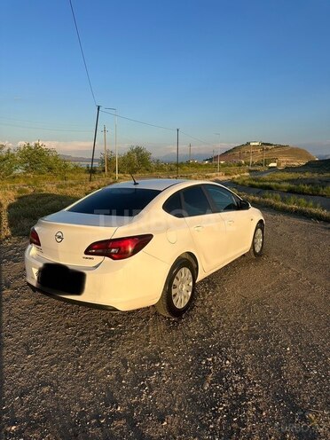 Opel Astra-3
