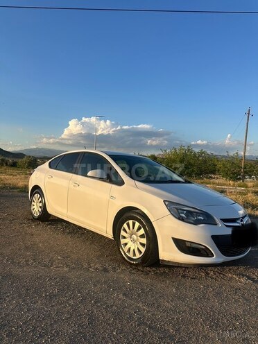 Opel Astra-7