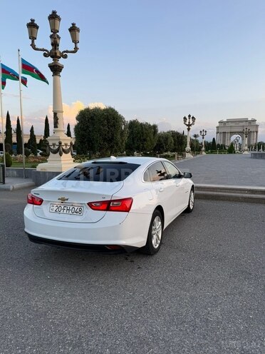 Chevrolet Malibu-8