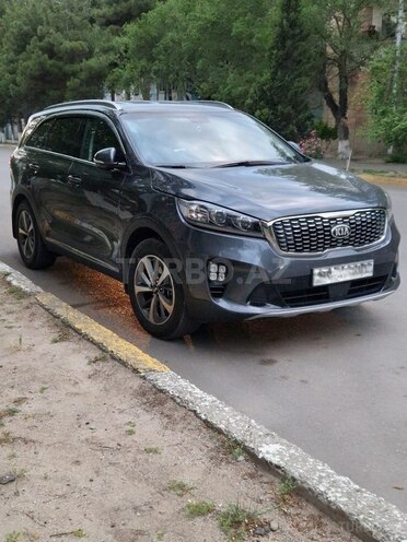 Kia Sorento-1