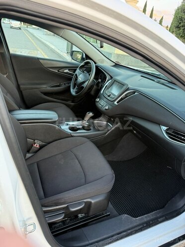 Chevrolet Malibu-11