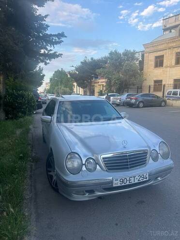 Mercedes E 200-7