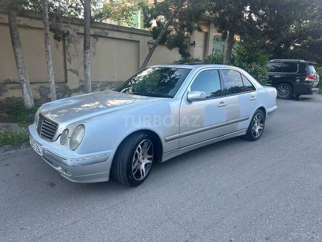 Mercedes E 200-8