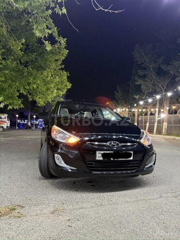 Hyundai Accent-8