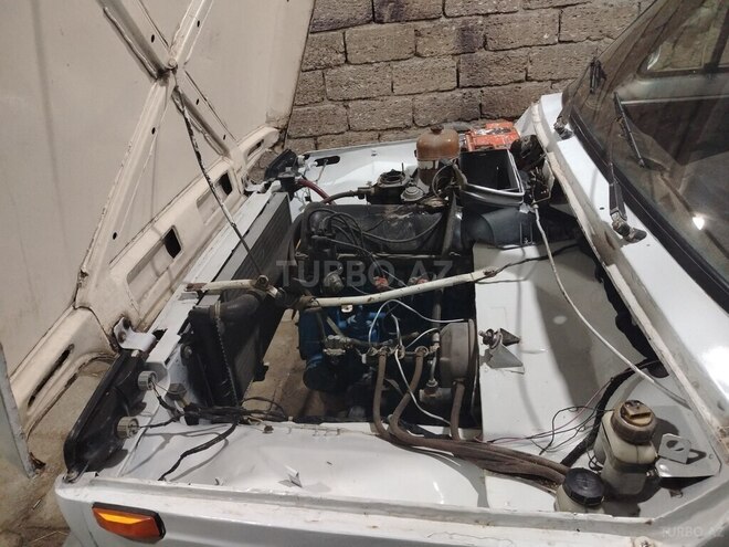 LADA (VAZ) Niva-9