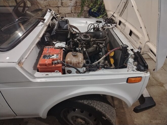 LADA (VAZ) Niva-8