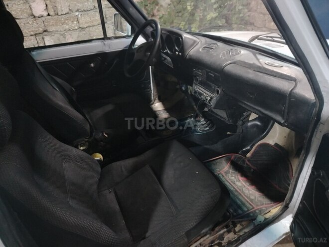 LADA (VAZ) Niva-13