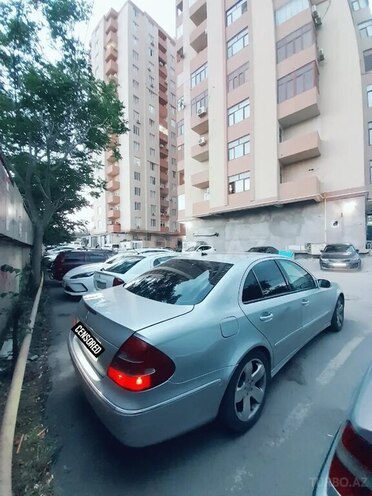 Mercedes E 220-6