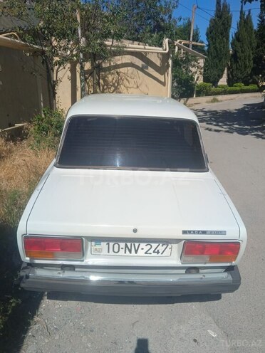 LADA (VAZ) 2107-2
