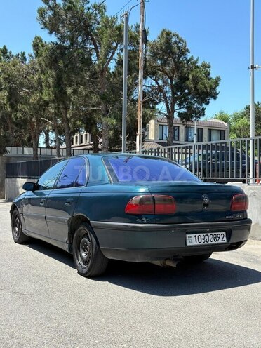 Opel Omega-7