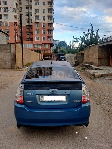 Toyota Prius-6
