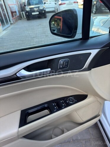 Ford Fusion (North America)-12