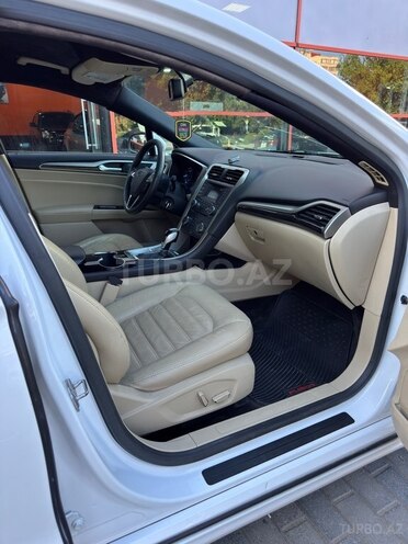 Ford Fusion (North America)-13