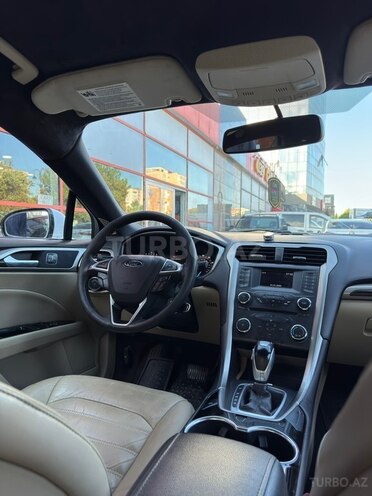 Ford Fusion (North America)-17