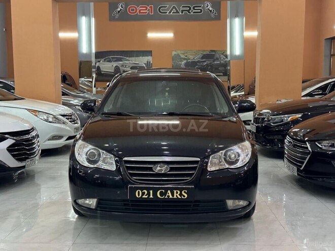 Hyundai Elantra-2