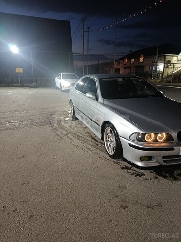 BMW 525-6