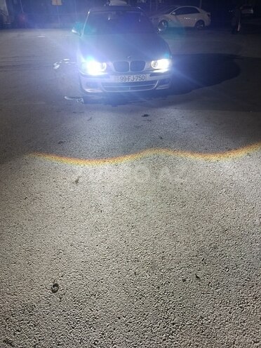 BMW 525-2