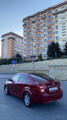 Chevrolet Aveo-5