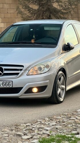 Mercedes B 170-2
