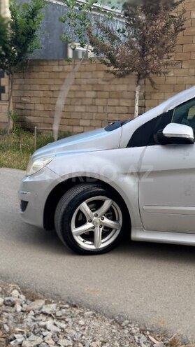 Mercedes B 170-5