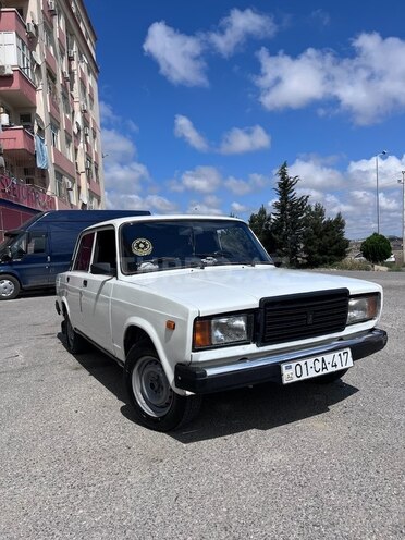 LADA (VAZ) 2107-1