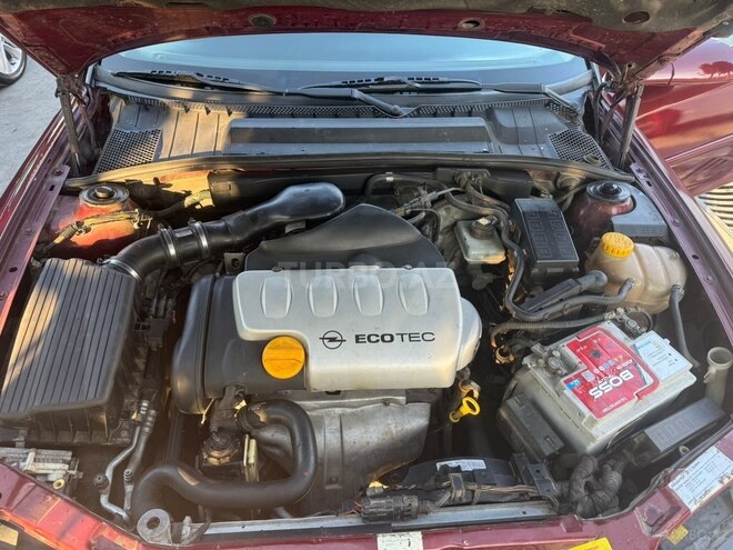 Opel Vectra-9
