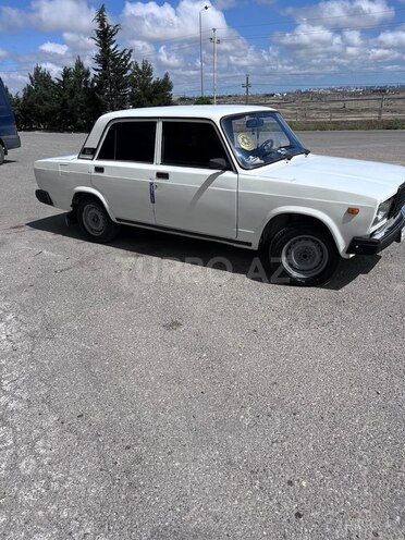 LADA (VAZ) 2107-2