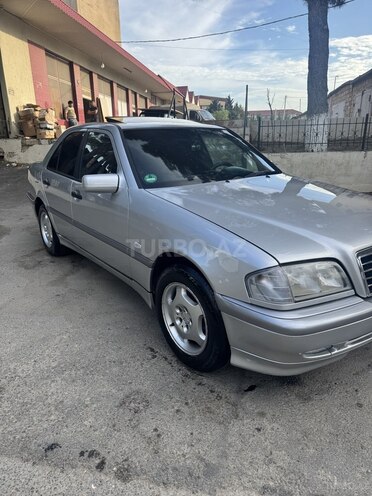 Mercedes C 200-2