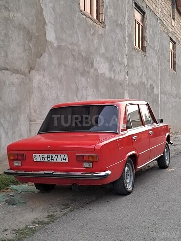 LADA (VAZ) 21011-2