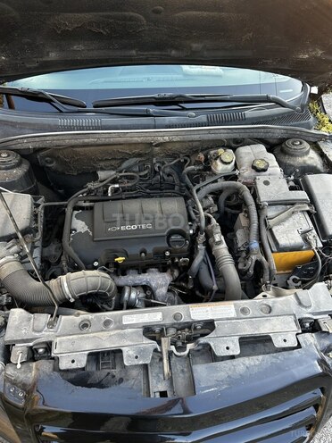 Chevrolet Cruze-11