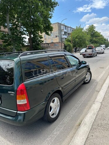 Opel Astra-4