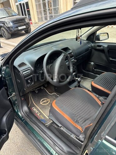 Opel Astra-7