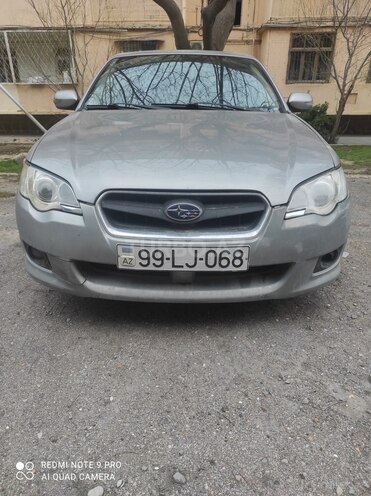 Subaru Legacy-1