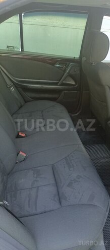 Mercedes E 200-6