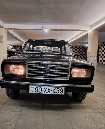 LADA (VAZ) 2107-1