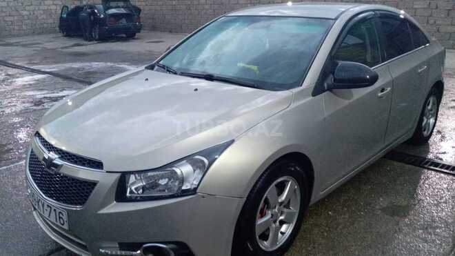 Chevrolet Cruze-1